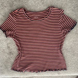 Lettuce trimmed cropped T